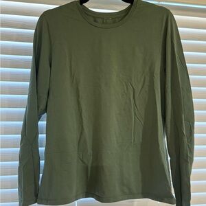 Womens Lululemon Green Long Sleeve Shirt